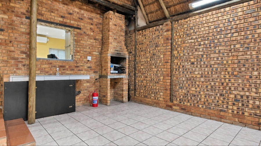 3 Bedroom Property for Sale in Safari Gardens North West
